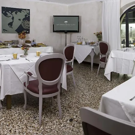 Ξενοδοχείο Degli Ulivi 3*